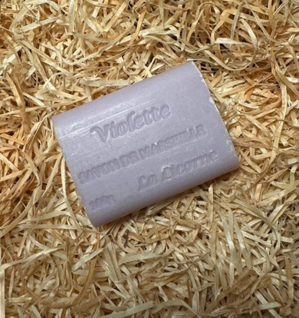 Savon de Marseille à la violette, parfum naturel